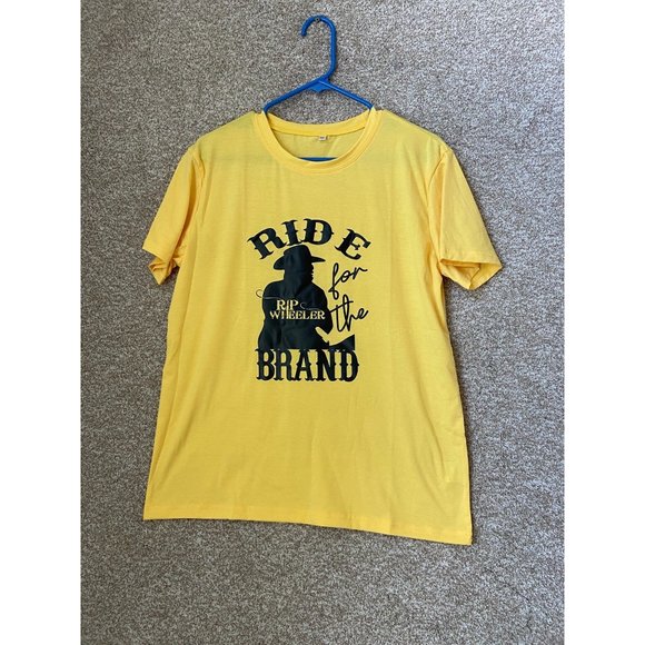 Woman’s Yellowstone Wheeler Graphic Print Yellow T Shirt Top Size XL - Picture 1 of 6